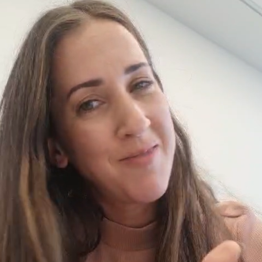 המקנואיסטים - הסיפור של לי